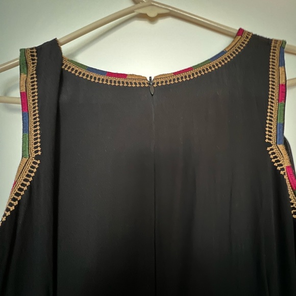 Maxi dress with lace up front - Picture 5 of 5